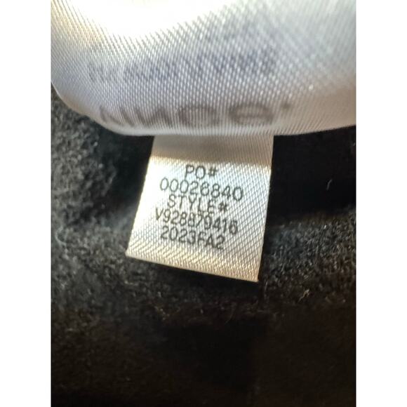 Vince Women's Wool-Blend V-Neck Sweater - Medium - Picture 10 of 10